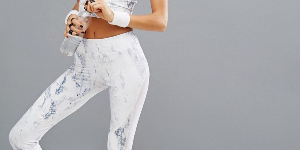 The Varley leggings are perfect for women who want to look beautiful and exercise